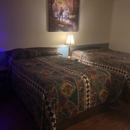 Superlodge ลอยด์มินสเตอร์ ภายนอก รูปภาพ